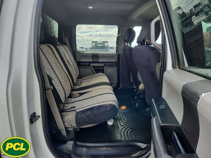 2019-ford-f150-xlt-image-17