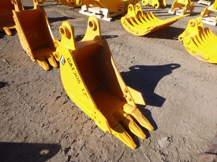 caterpillar-305-image-2