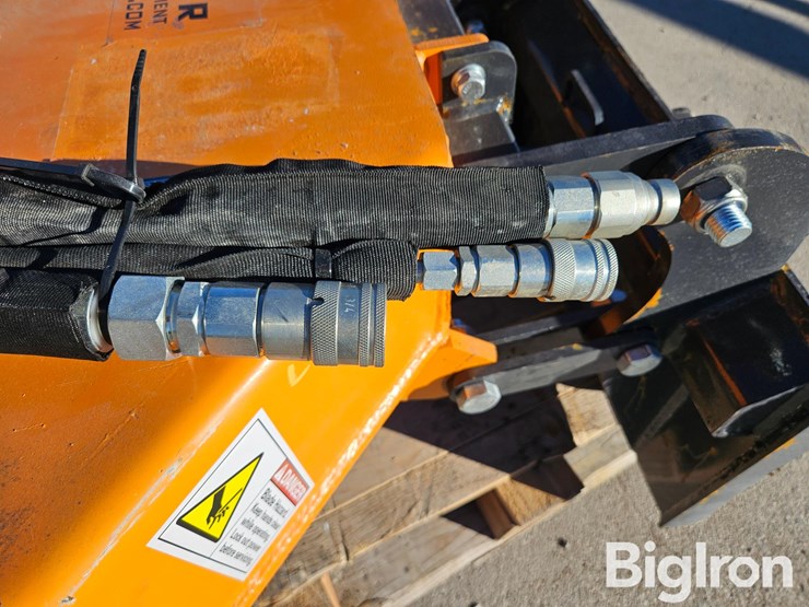 2025-massey-ferguson-730-image-12