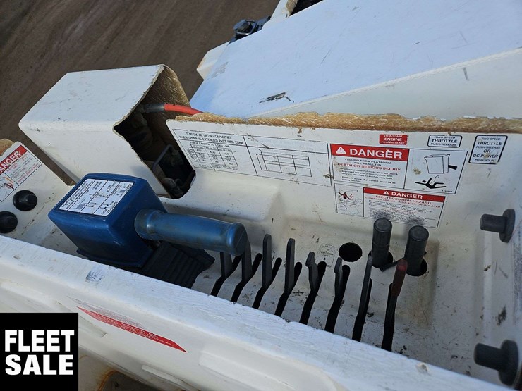 2020-freightliner-m2-106-image-46