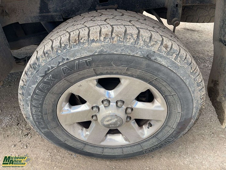 2014-dodge-2500-image-11