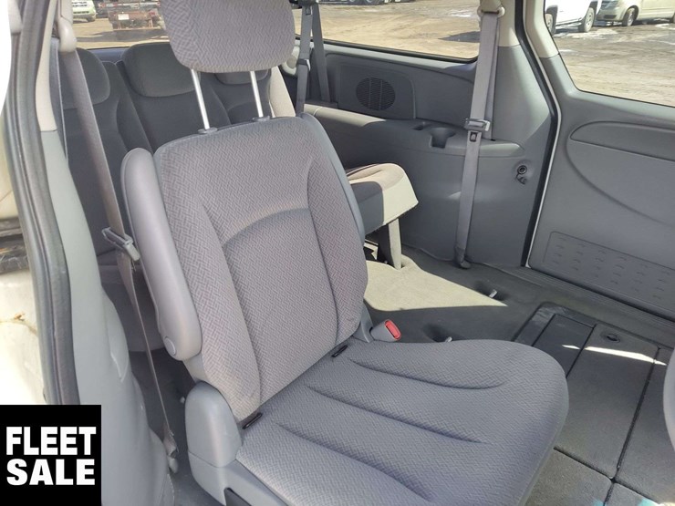 2007-dodge-grand-caravan-image-17