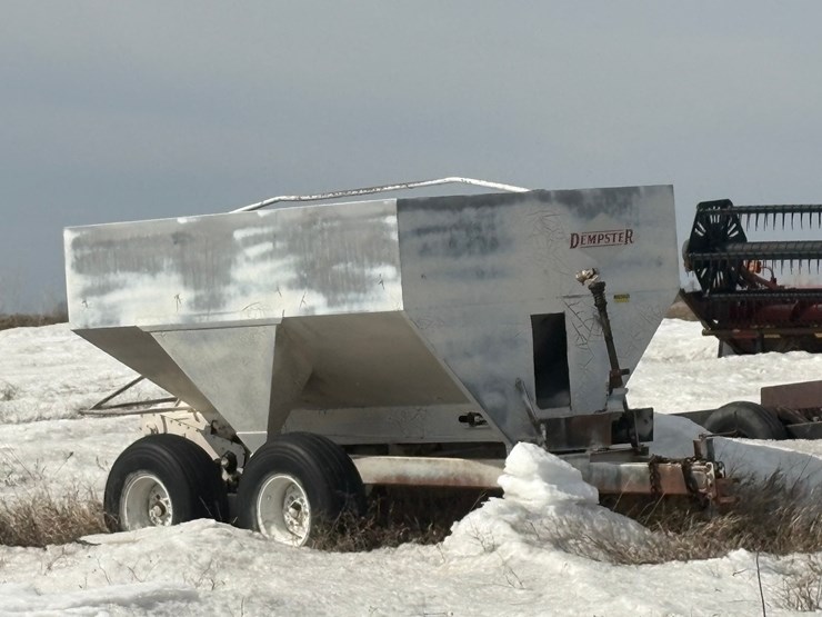seller-#39.--6-ton-dempster-fertilizer-spreader,-540-pto,-tandem-wheels,-single-spreader,-no-rust-image-2