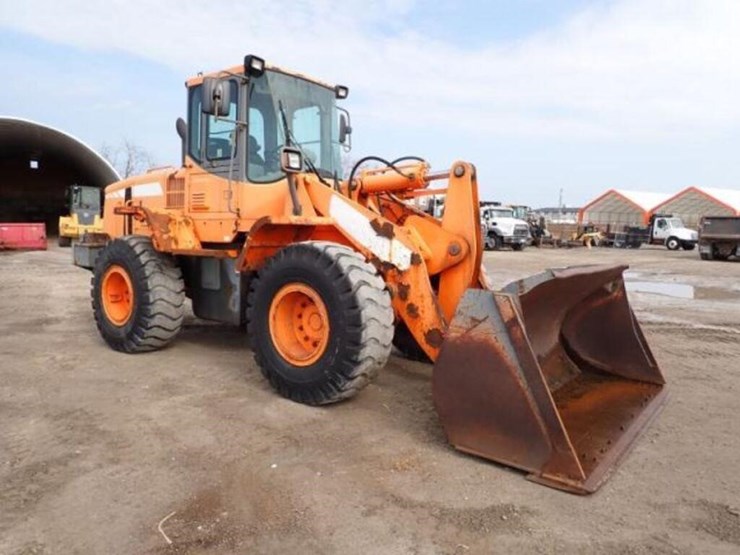 2010-doosan-dl250-image-3