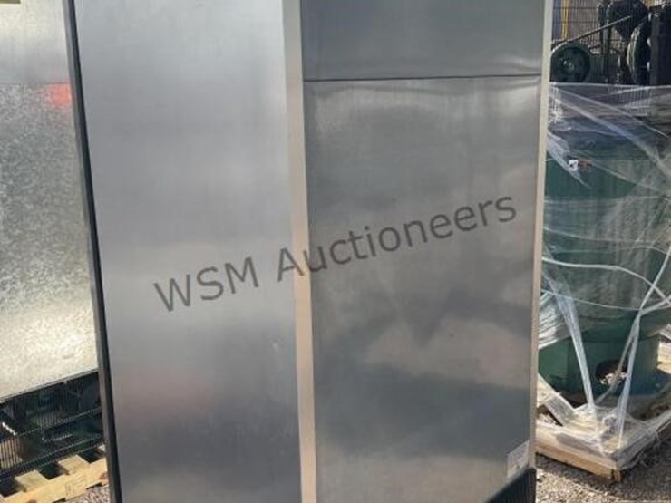 true-commercial-refrigerator-image-2