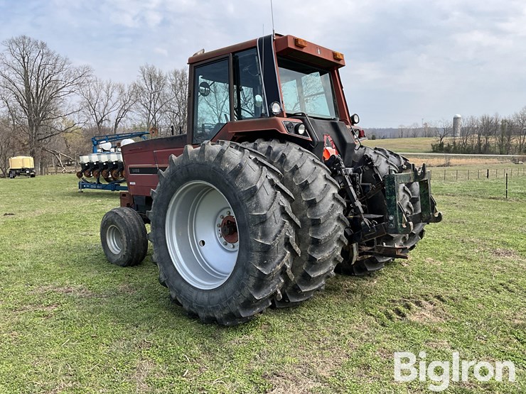 1982-international-5488-image-7