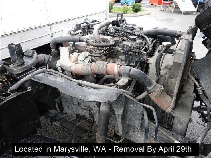 2016-isuzu-nqr-image-25