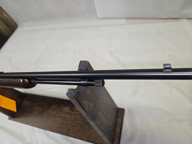 #10147-•-winchester-62a,-22-lr-pump-action-rifle,-sn:-328519-image-5