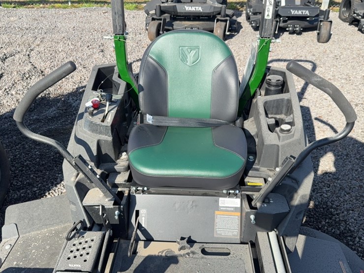 #4079-•-yakta-yxr-120-zero-turn-mower-image-6