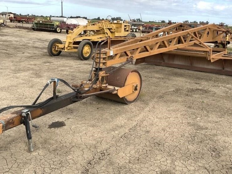 custom-14'x30'-triplane-image-1