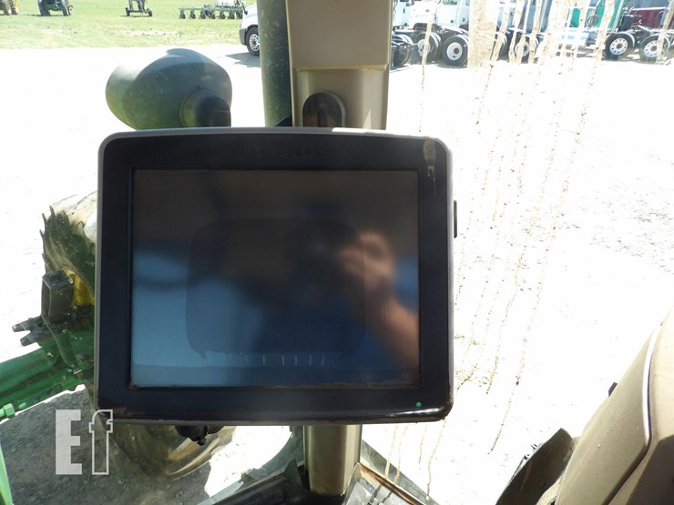 john-deere-8220-image-27