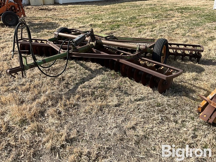 john-deere-15-image-1