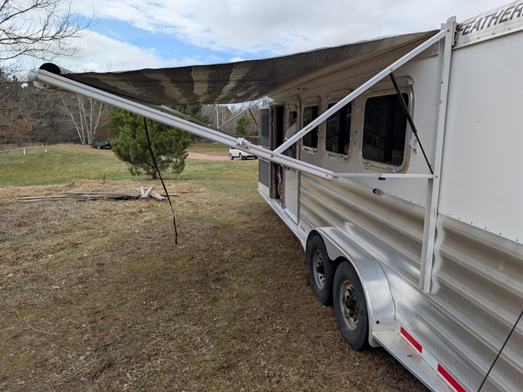 #282-•-2015-featherlite-29'-aluminum-gooseneck-horse-trailer-(wi-title)-(ridgeland,-wi)-image-23