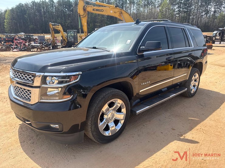 2016-chevrolet-tahoe-image-8