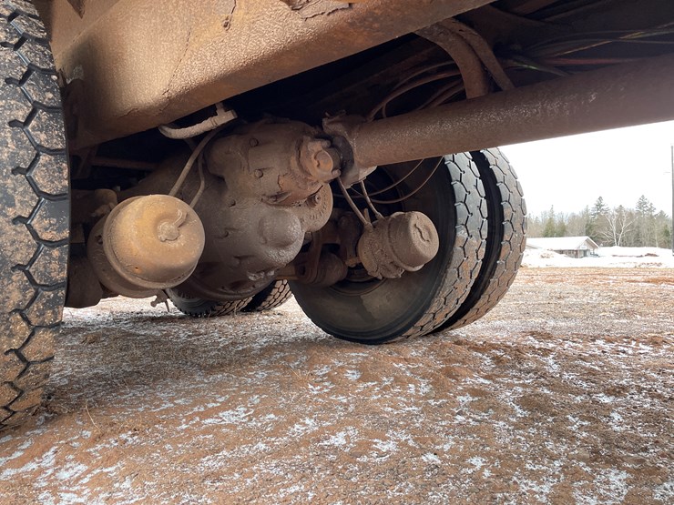 1991-international-4900-image-35