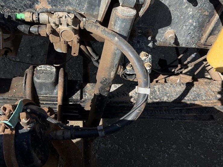 2005-kenworth-t800-image-63