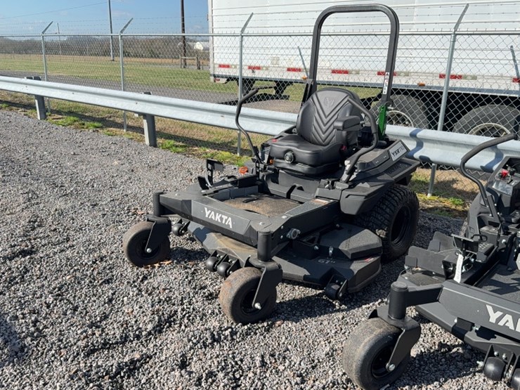 #4080-•-yakta-yxr-710-zero-turn-mower-image-1