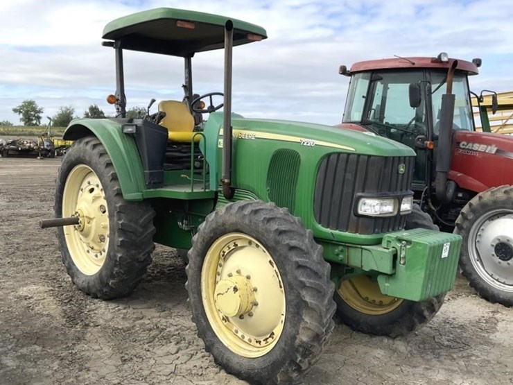 john-deere-7220-image-1
