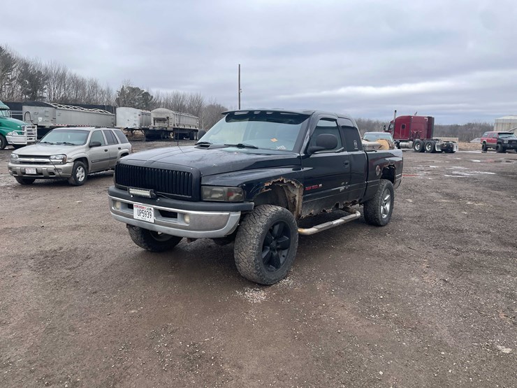 #204-•-1998-dodge-ram-truck-(has-wi-title)-(denmark,-wi)-image-1