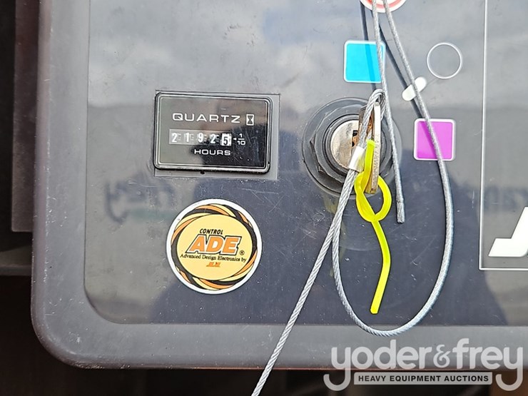 2007-jlg-800s-image-21