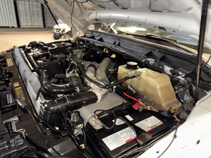 2012-ford-f550-image-16