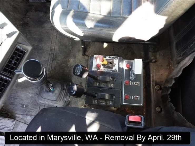 1995-mack-rd688s-image-22