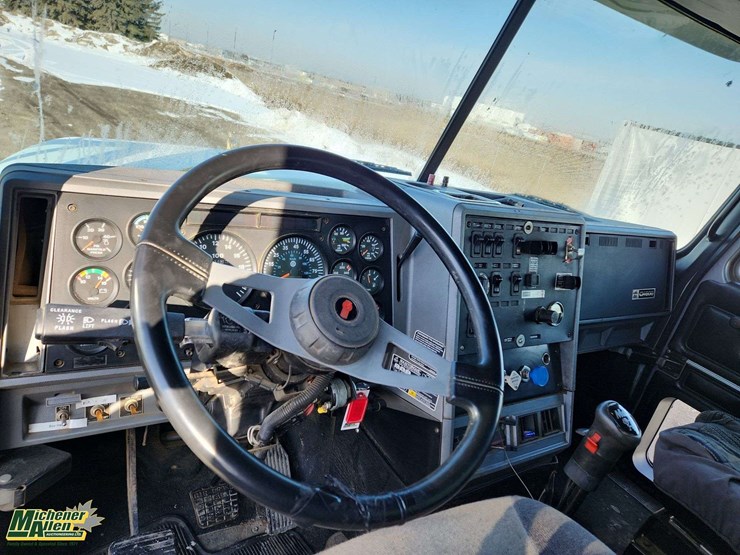 1998-mack-ch613-image-20
