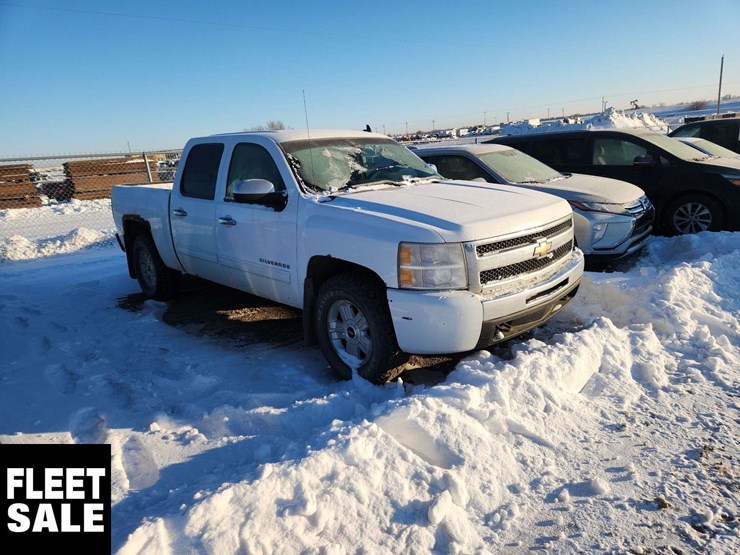 2011-chevrolet-silverado-1500-image-2