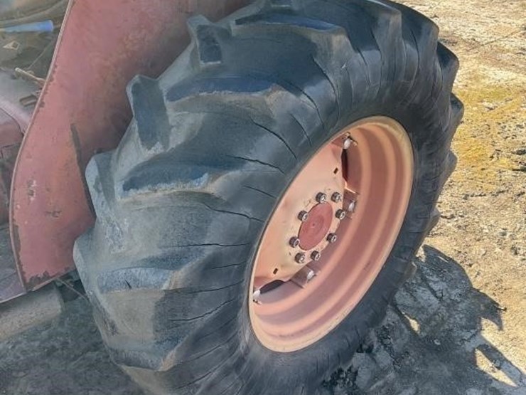 case-ih-585-image-11