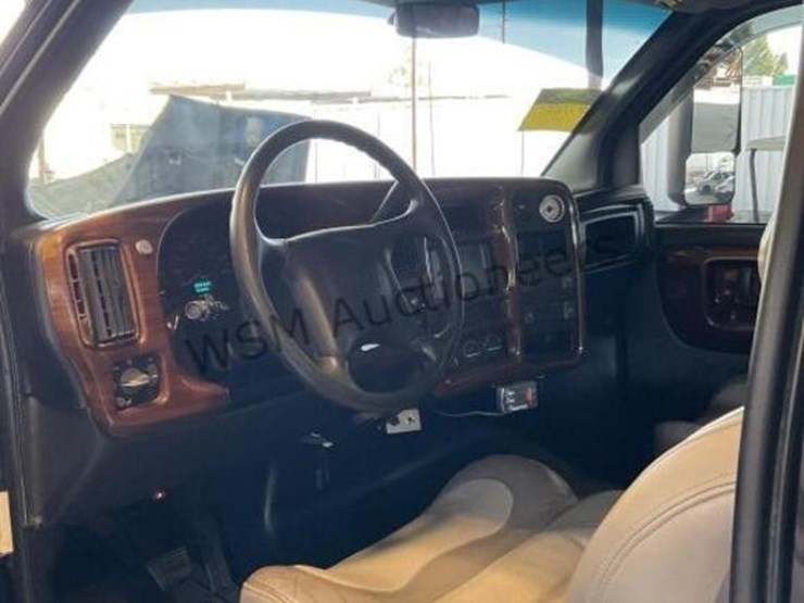 2006-gmc-topkick-image-22