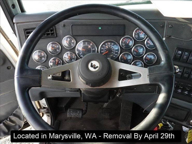 2008-western-star-4900sa-image-17