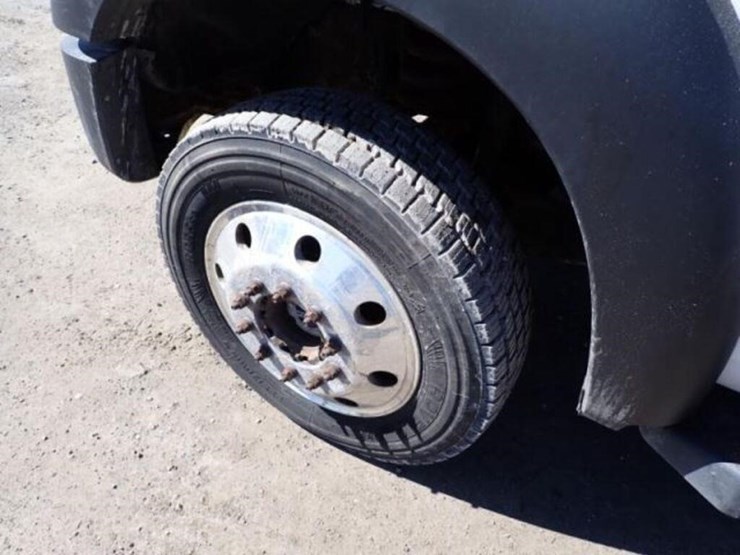 2016-ford-f550-xlt-image-29