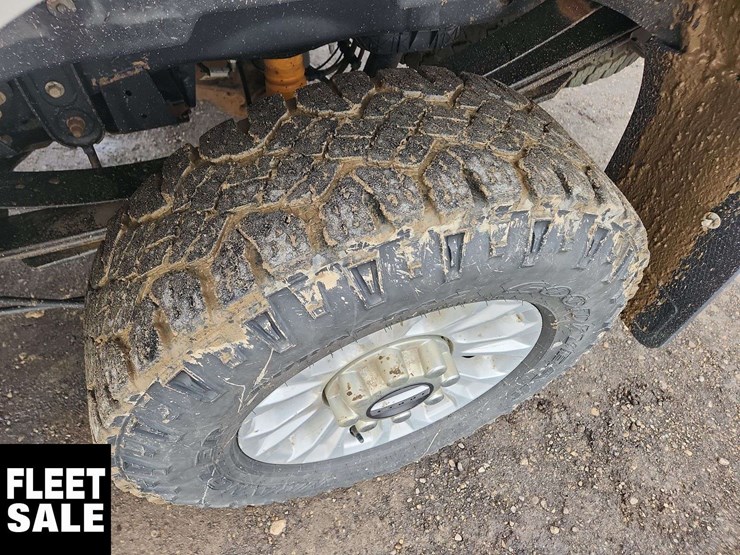 2021-ford-f250-image-10