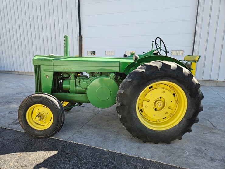 john-deere-r-image-2