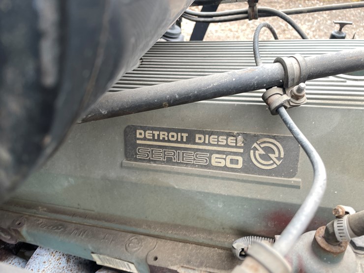 #216-•-1992-freightliner-water-truck-(has-mn-title)-(mora,-mn)-image-28