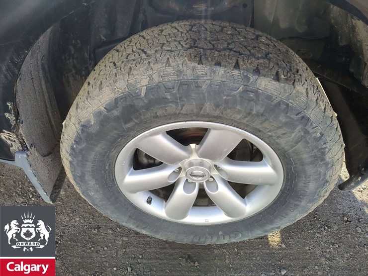 2015-nissan-titan-image-12