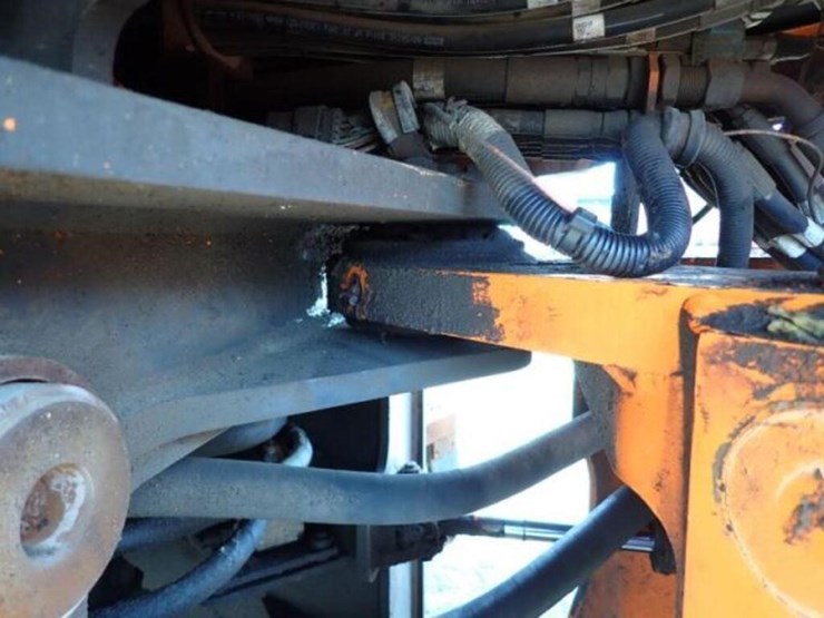 2010-doosan-dl250-image-45