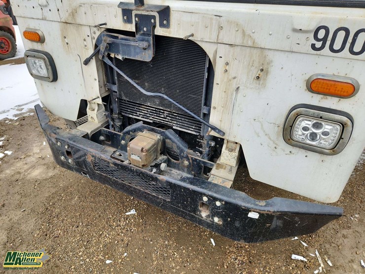 2019-peterbilt-520-image-27