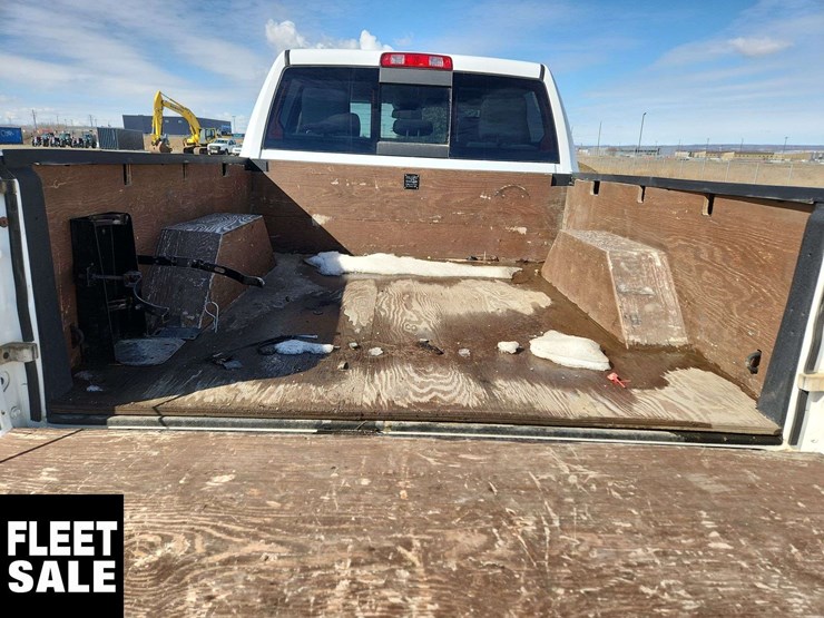 2015-dodge-2500-image-22