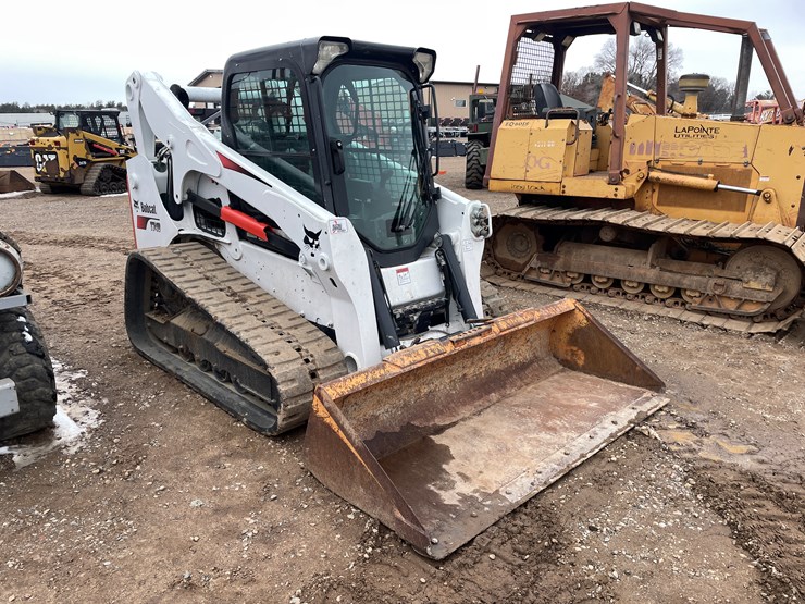 2018-bobcat-t740-image-4