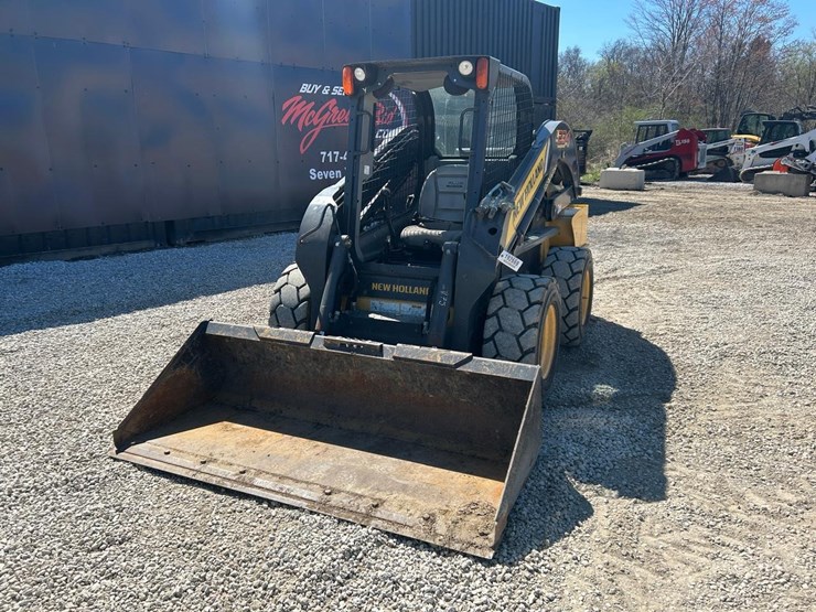 2016-new-holland-l234-image-8