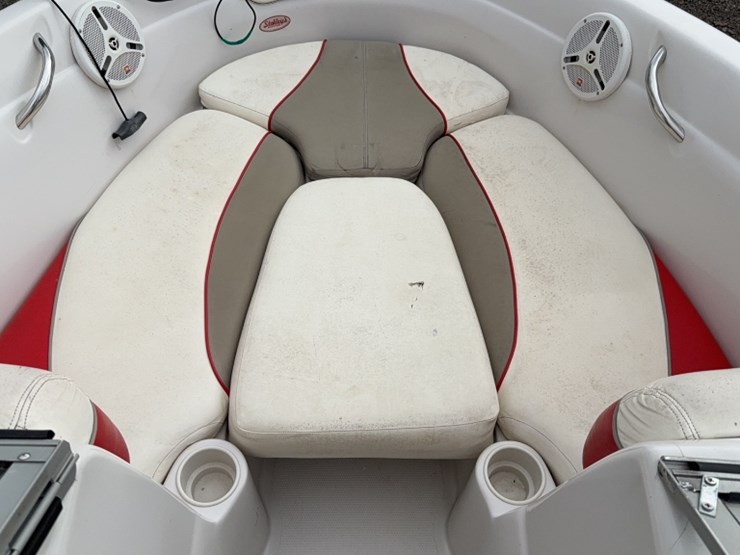 #4008-•-2006-tahoe-22'-runabout-boat-image-12