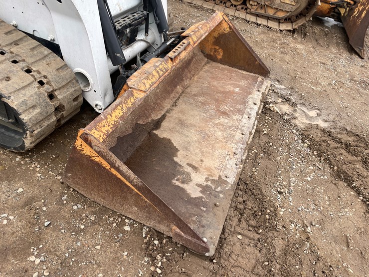 2018-bobcat-t740-image-16