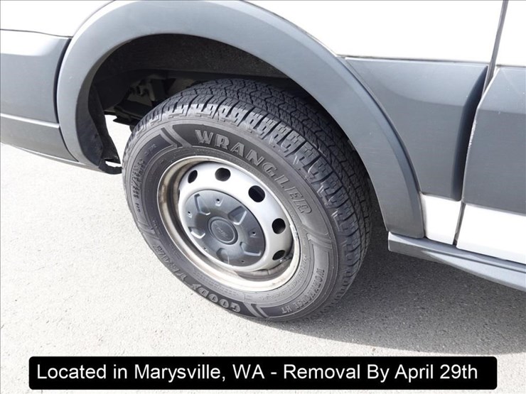 2015-ford-transit-image-11