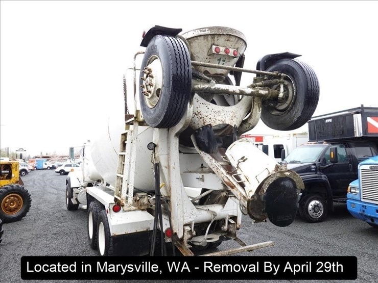 1996-mack-rd690s-image-16