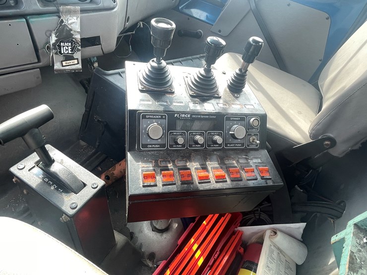 #242-•-2000-sterling-truck-tractor-(has-mn-title)-(mora,-mn)-image-67