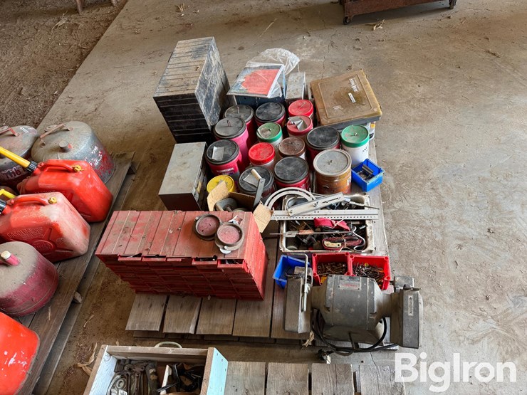 nails/screws/fasteners-image-4