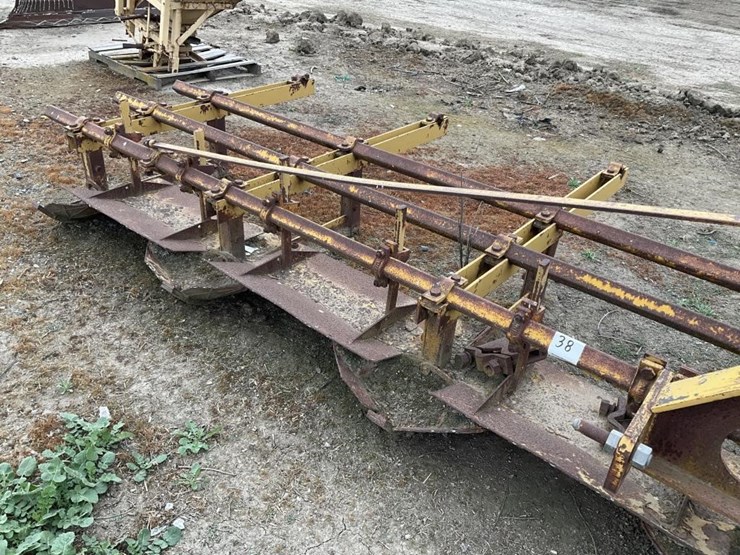 marvin-3-pt-6-row-30"-bed-shaper-image-9