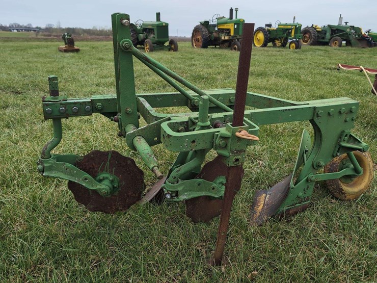 john-deere-plow-attachment-image-6