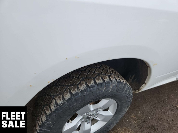 2013-dodge-1500-image-42